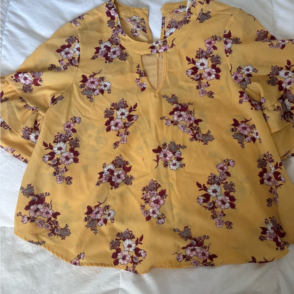 URBAN Romantics Gold Boxy Buttoned Blouse